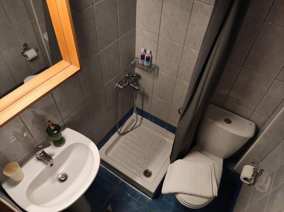Elegant Central Studio With Balcony & 1 Gbps Fiber Thessaloníki Luaran gambar